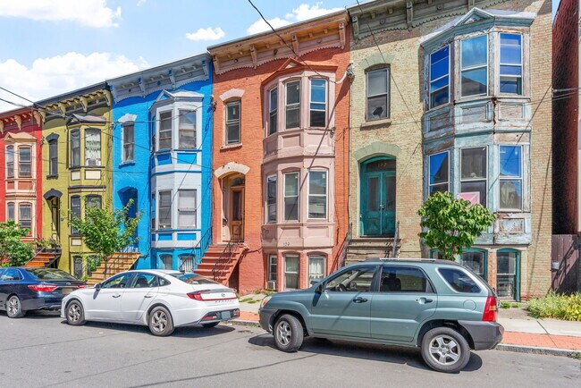 Foto del edificio - 179 Elk St