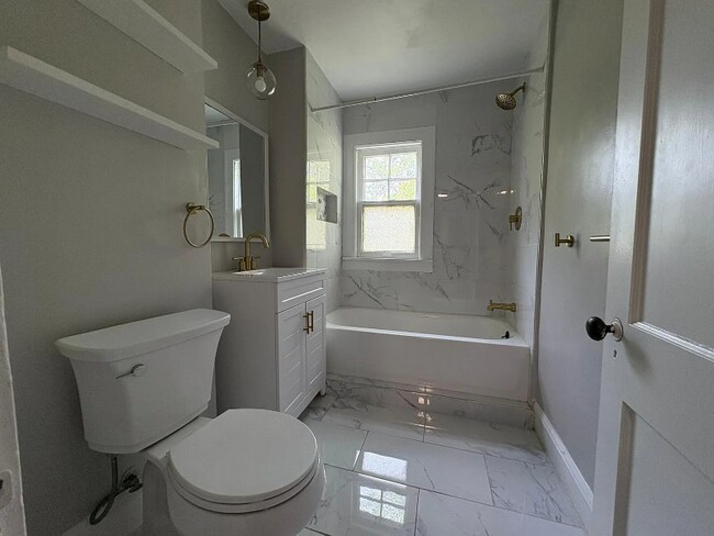 Foto del edificio - 2834 Ludlow Rd