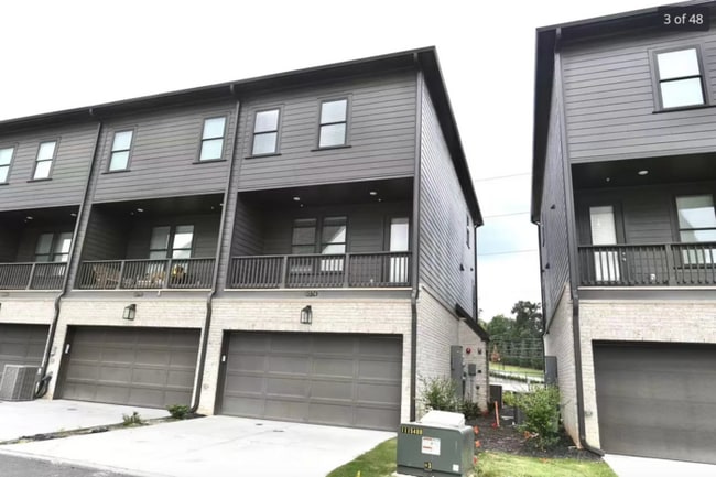Building Photo - 6574 Beacon Dr