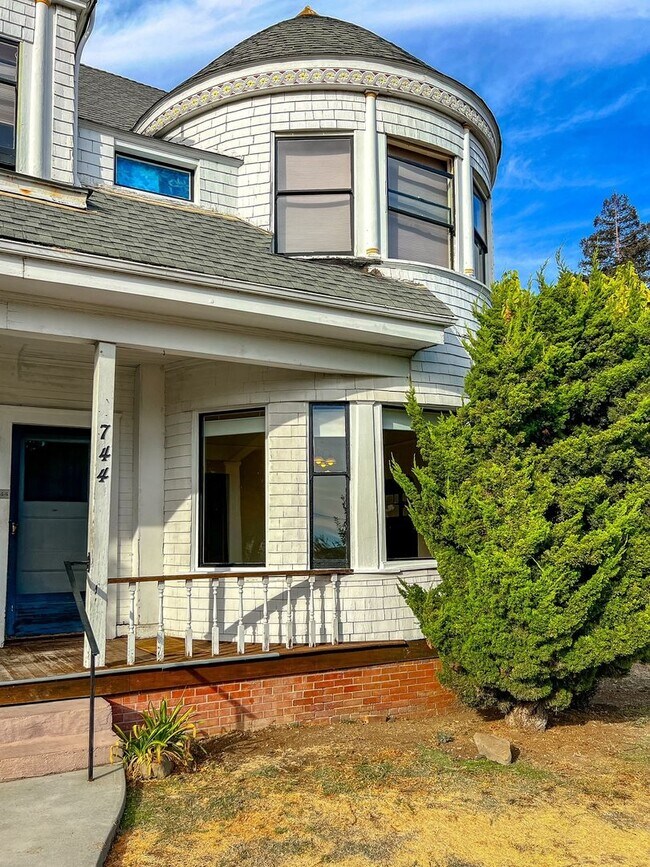 Building Photo - York St., 740-744-El Dorado St. 505