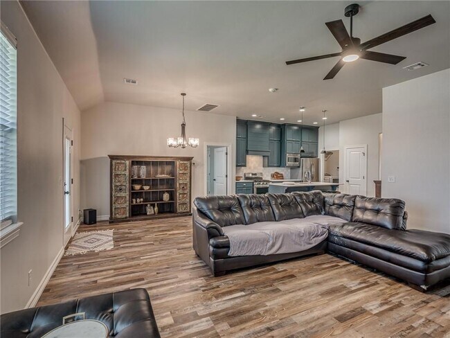 Foto del edificio - 12828 High Plains Ave