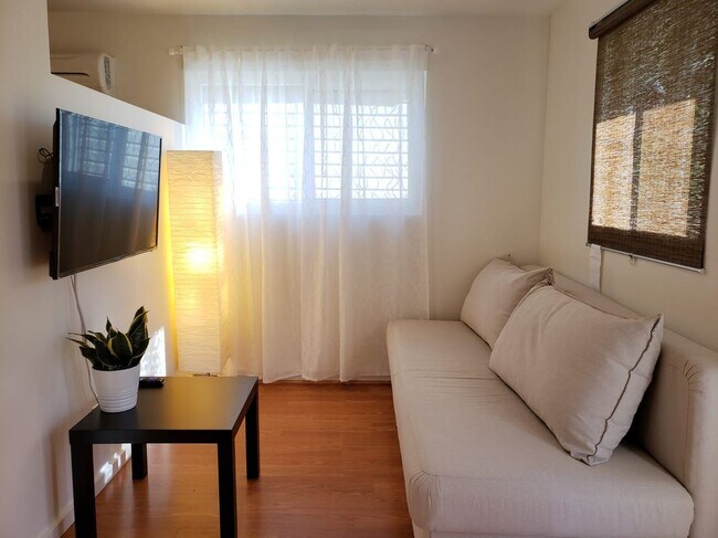 Foto del edificio - 20624 Kittridge St