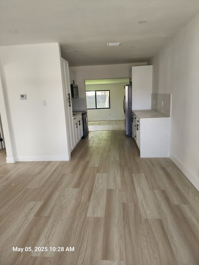 Foto del edificio - 3173 SW 11th St
