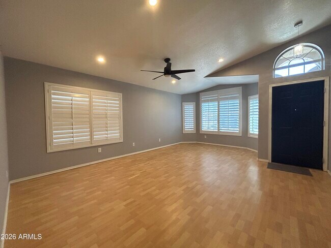Foto del edificio - 6250 W Blackhawk Dr