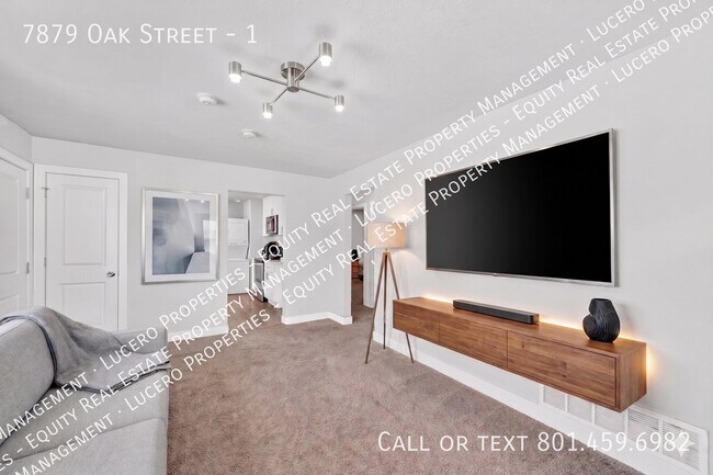 Foto del edificio - 7879 Oak St