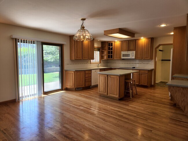 Foto del edificio - 2410 W 20th Street Rd