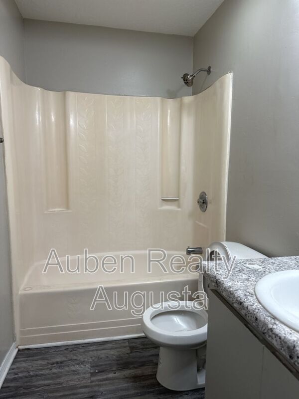 Foto del edificio - 2573 Tobacco Rd