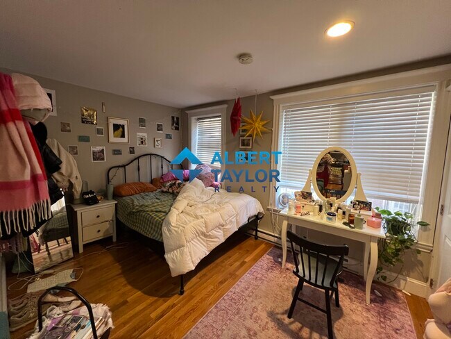 Foto del edificio - 16 Cedar Lane Way