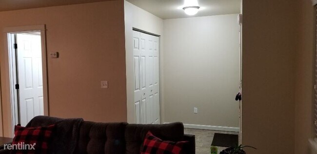 Foto del edificio - 3 br, 2.5 bath Townhome - 1535 19th Ave W