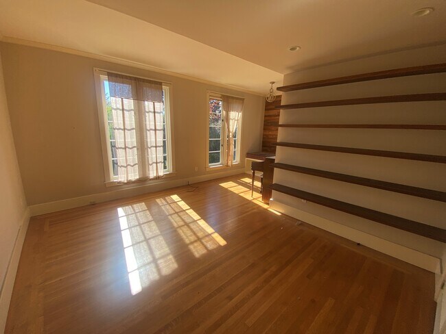 Building Photo - 1523 Milvia St