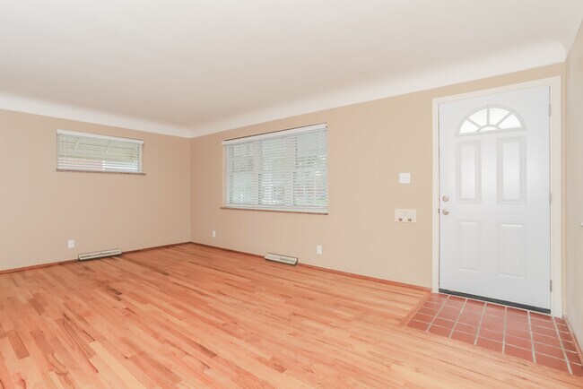 Foto del edificio - 1104 Archland Dr