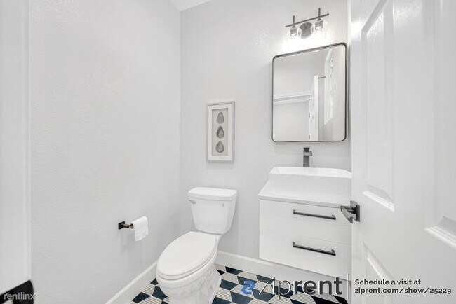 Building Photo - 5 br, 3.5 bath House - 438 Montecito Dr, B...