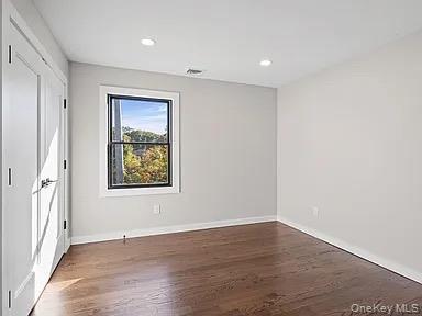 Foto del edificio - 42 Lamport Ave