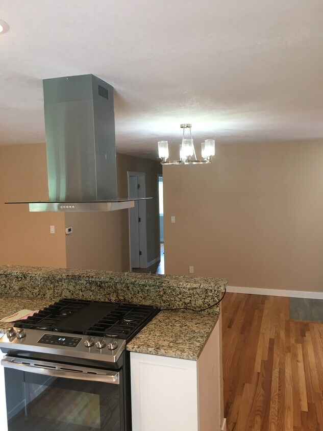 Primary Photo - 1295 Ithaca Dr