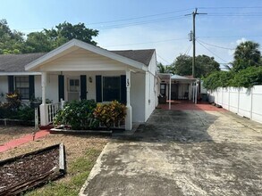 Building Photo - 13 S Palmway Ave