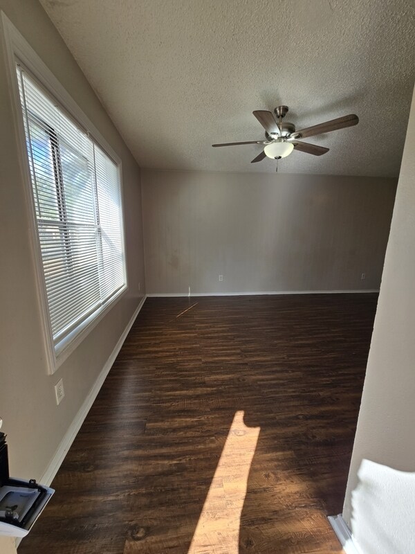 Foto del edificio - 13403 Rhudy Dr