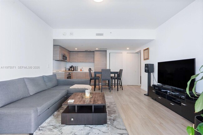 Foto del edificio - 1300 S Miami Ave