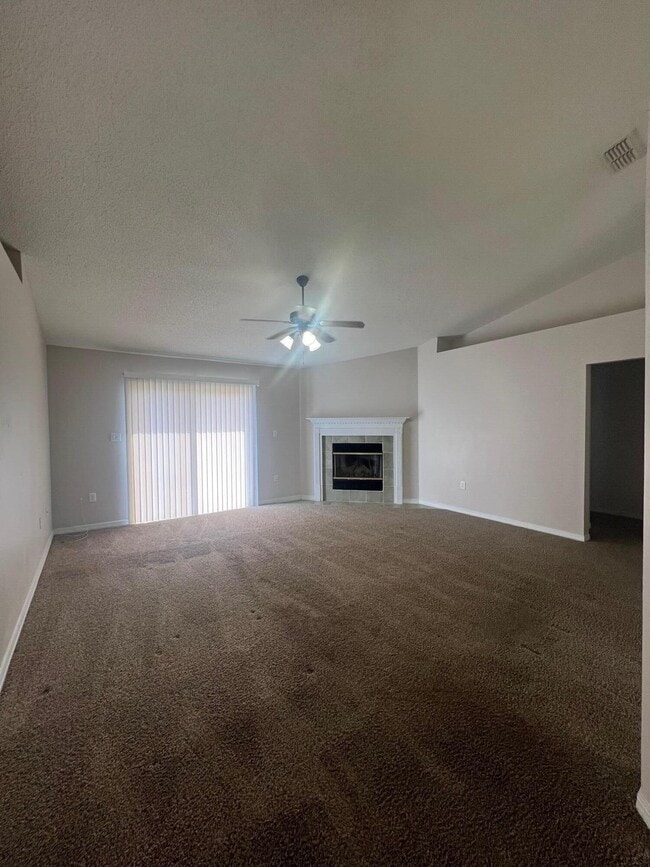 Building Photo - 275 Limestone Cir