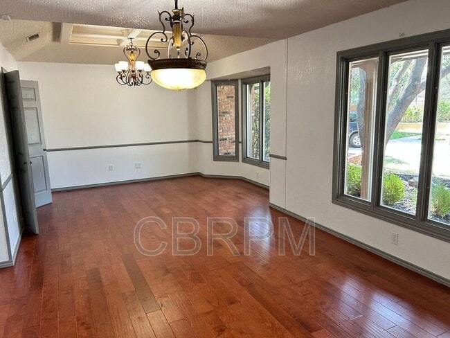 Building Photo - 4402 88th Pl