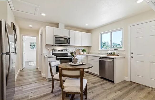 Foto del edificio - 1006 Court Ln