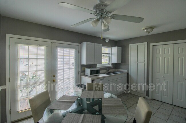 Foto del edificio - 1423 Ashley River Rd