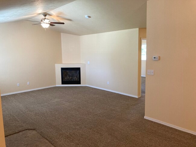 Building Photo - 12201 E Boone Ave