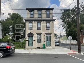 Building Photo - 203 W North St