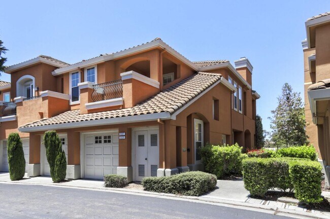 Foto del edificio - 2327 Silver Breeze Ct