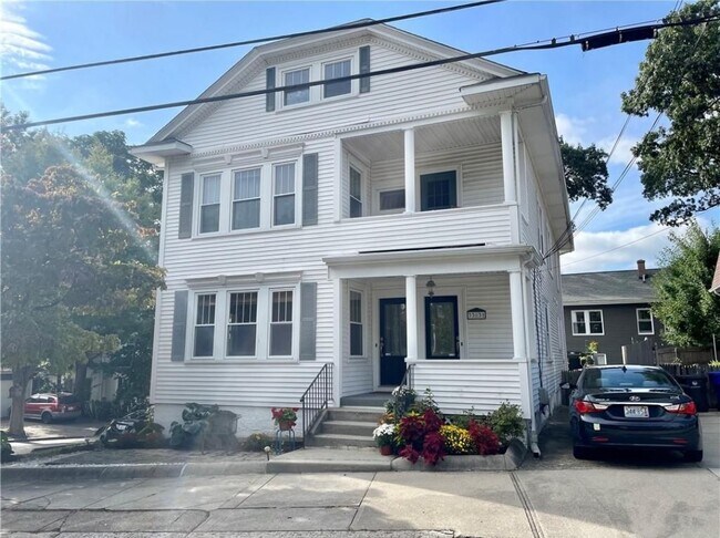 Building Photo - 33 Blodgett Ave