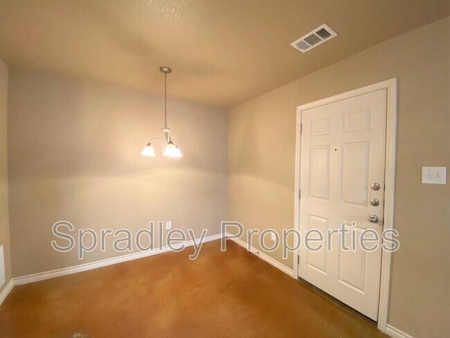 Foto del edificio - 1575 Chance Ct