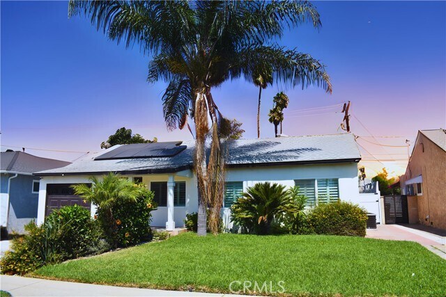 Foto principal - 9741 Homestead St