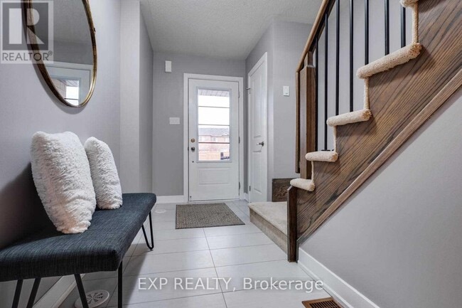 Building Photo - 9 Pallock Hill Way