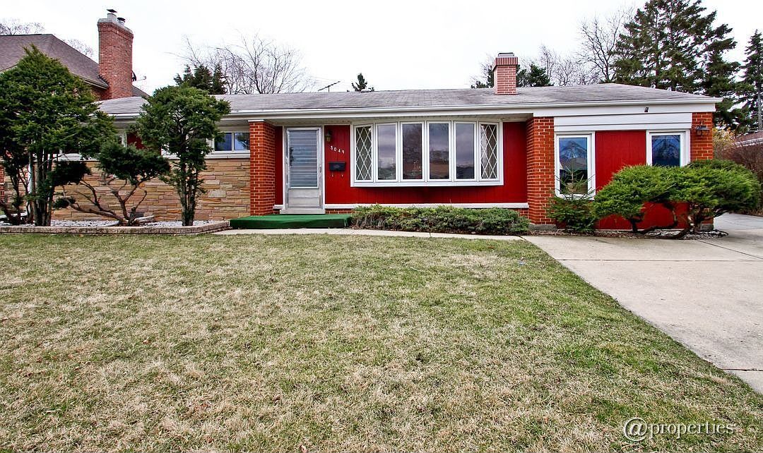 Foto principal - 8049 W Eastwood Ave