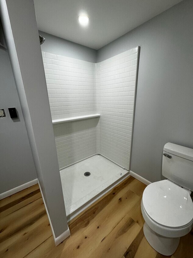 203 Albany Ave Unit Apartment C, Barrington, NJ 08007 Apartments in