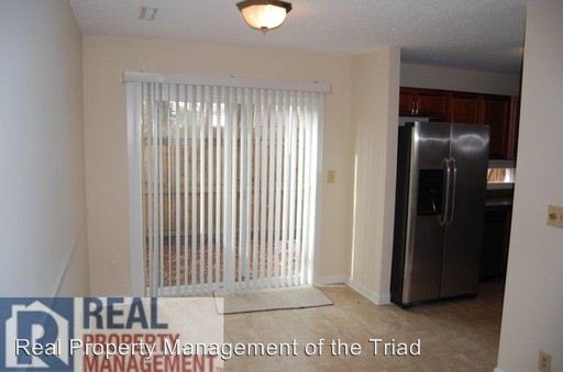 Building Photo - 429 Brookside Ct
