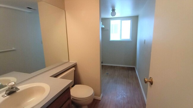 Foto del edificio - 4 Bed 2.5 Bath Available Now - MileStone R...
