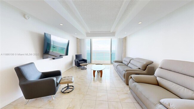 Foto del edificio - 3140 S Ocean Dr