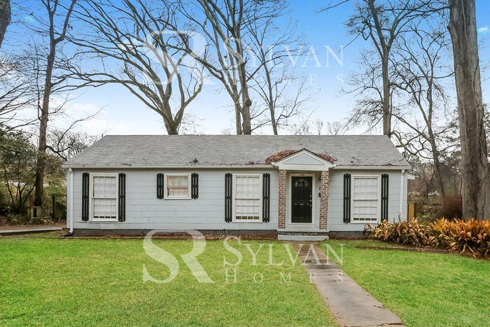 Enjoy living the good life in this 4 bedroom, 2 bathroom home - Enjoy living the good life in this 4 bedroom, 2 bathroom home