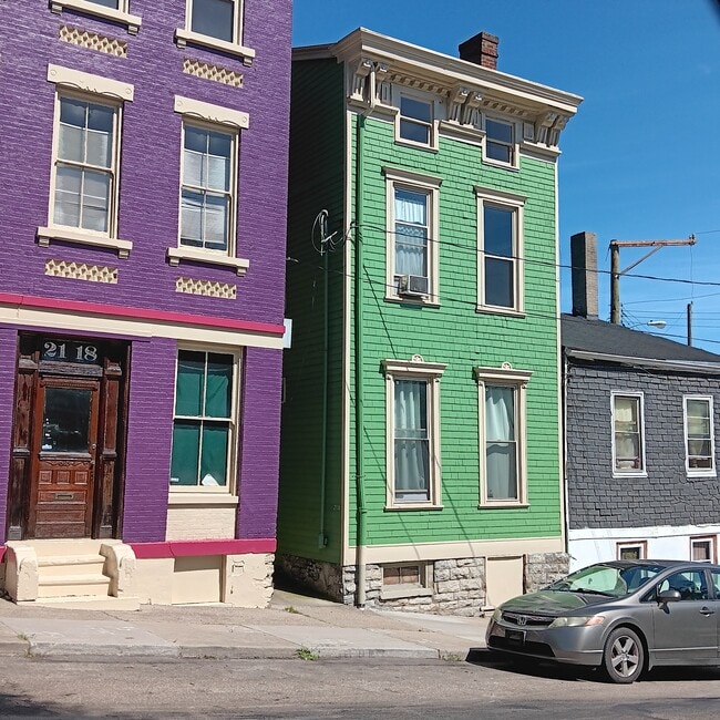 Building Photo - 2116 Ravine St