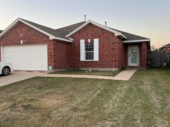 Photo - 911 Simi Dr House