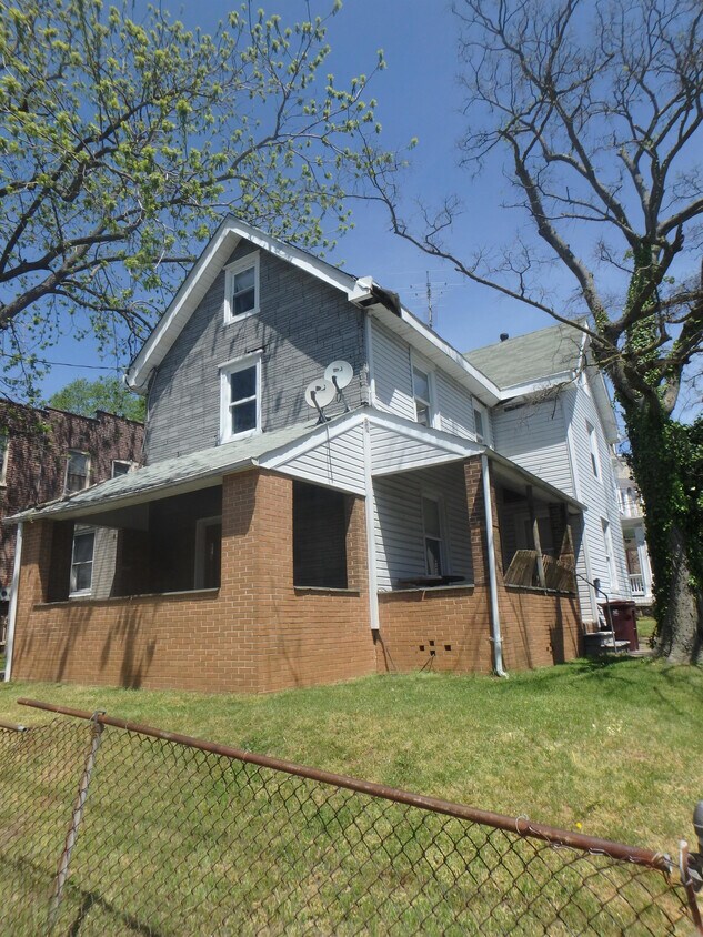 Building Photo - 2901 N West St