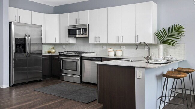 Building Photo - 779 W Adams St