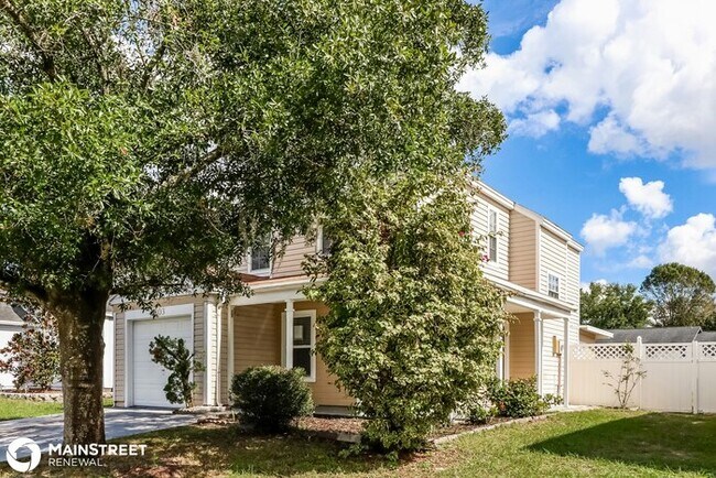 Foto del edificio - 8203 Hardee Pl, Temple Terrace, FL 33637