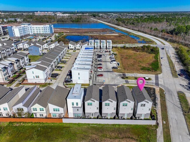 Building Photo - 498 S Centro Cir
