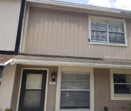 Building Photo - 14027 Village View Dr