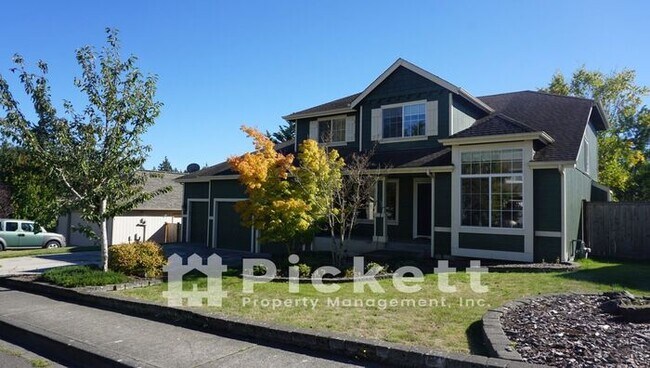 Building Photo - 3 Bedroom Poulsbo Home Within Walking Dist...