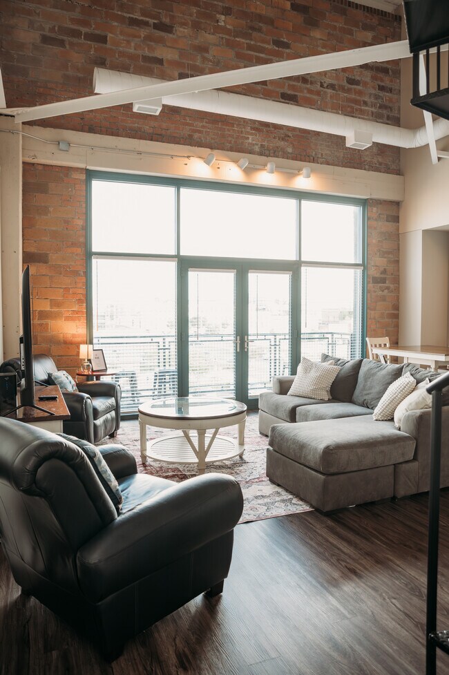 Foto del edificio - 401 W Shoreline Dr