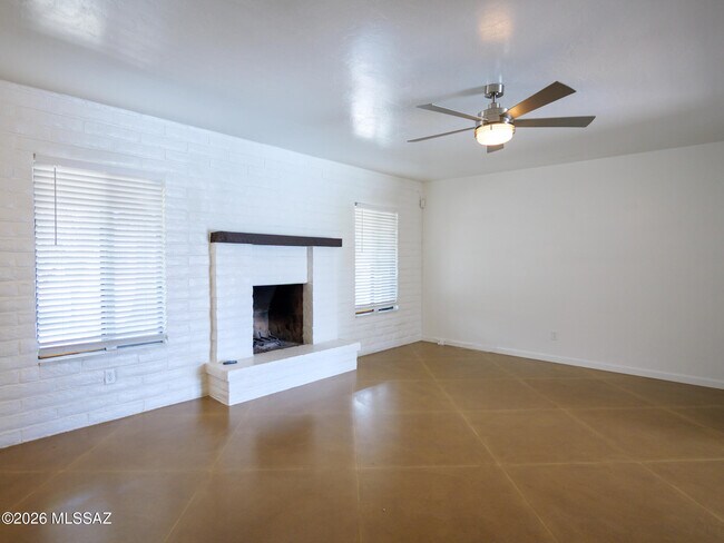 Foto del edificio - 7420 E 39th St