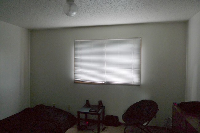 Building Photo - 2601 Westwinds Dr