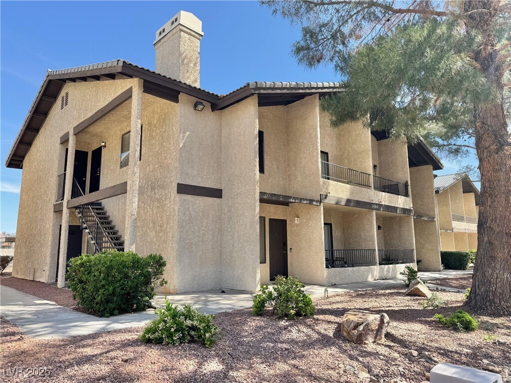 Primary Photo - 1480 Tamareno Cir